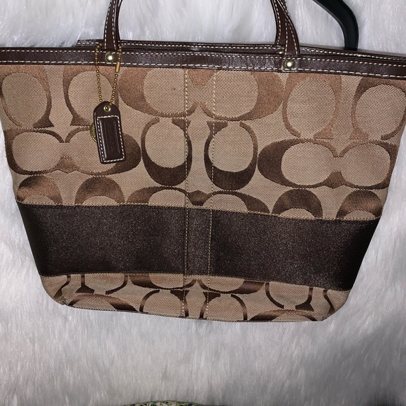 Coach purse - Picture 5 of 5